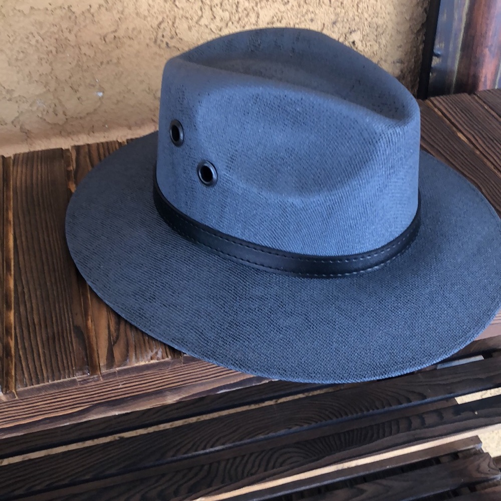 Panama hat - Picture 3 of 4